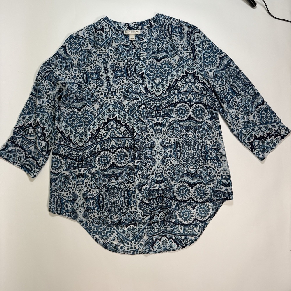 Women's Dana Buchman Blue Paisley Blouse Top Size Medium 3/4 Sleeve Lightweight
